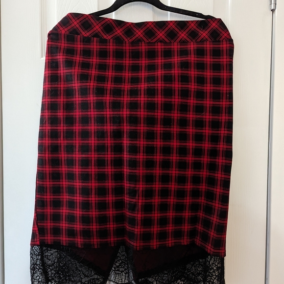 Torrid Plaid Lace Trim Ponte Skirt 3x - Picture 3 of 4